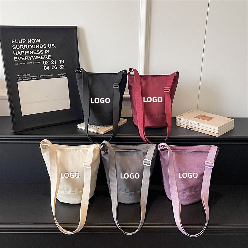 Interior Design Logo - Borsa a Secchiello Personalizzabile con Logo/Design,